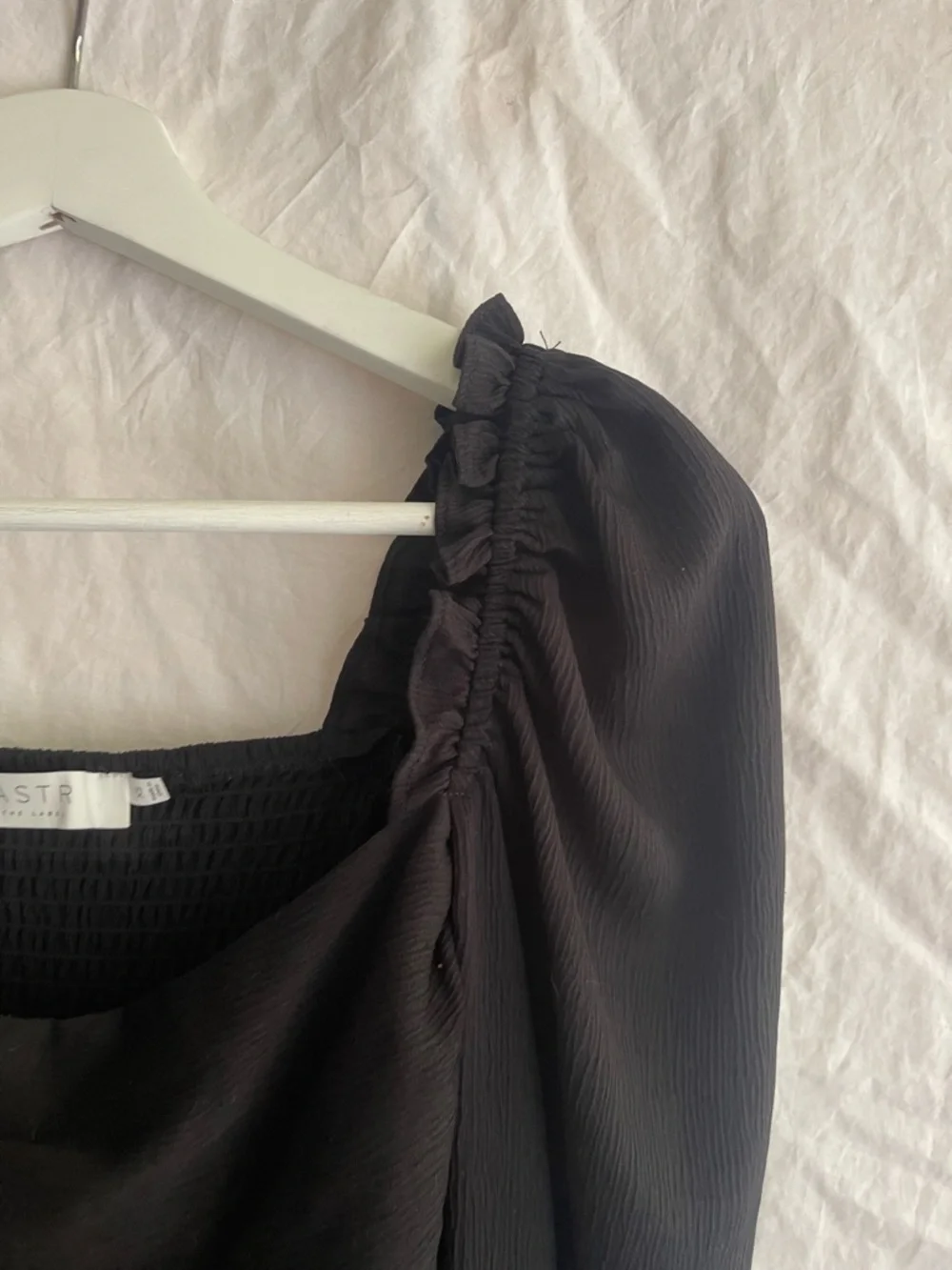 Astr Black Square-Neck Puff Sleeve Top Romantic chic coquette minimalist Size XS